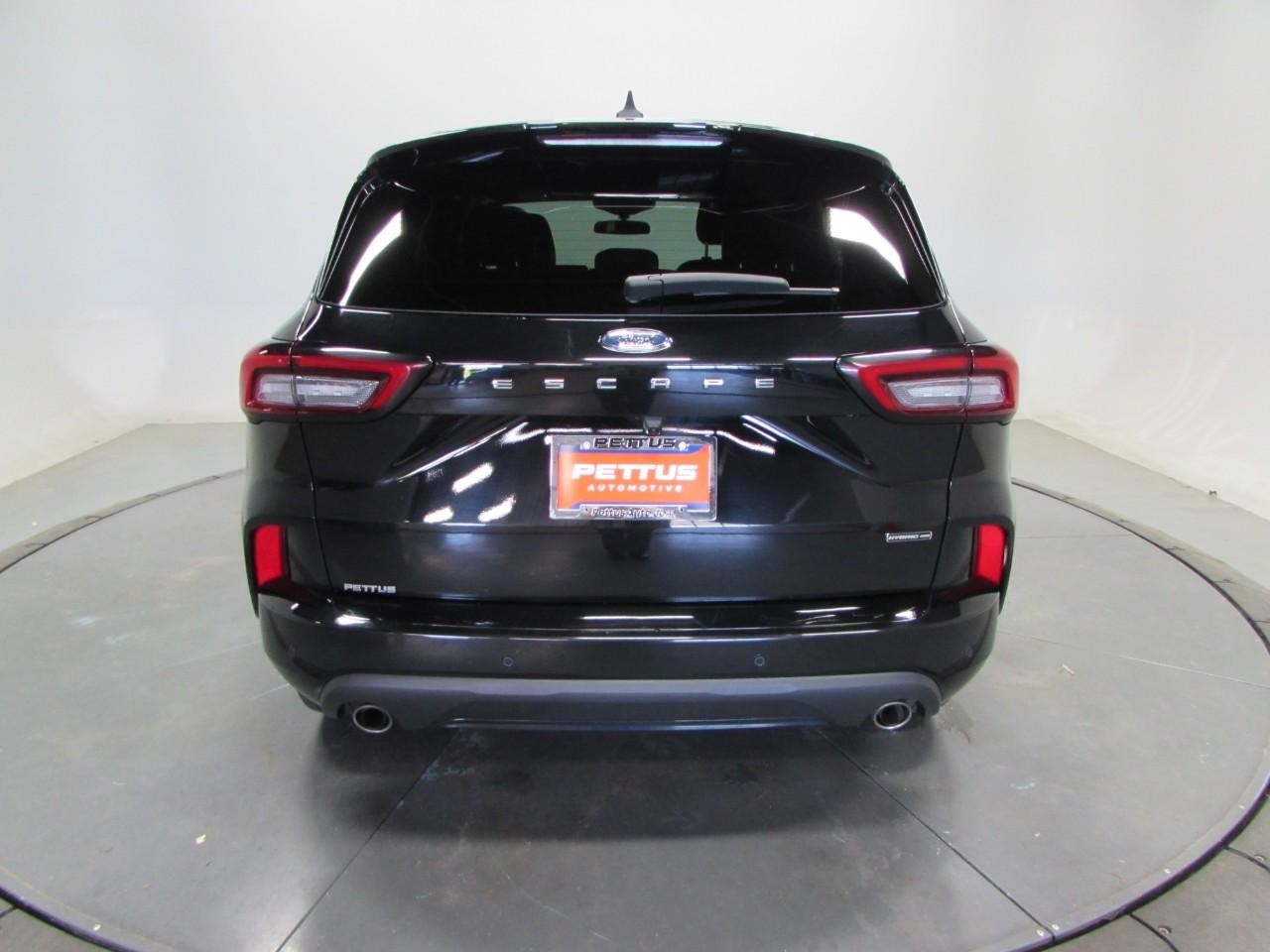 Ford Escape Hybrid Vehicle Full-screen Gallery Image 06
