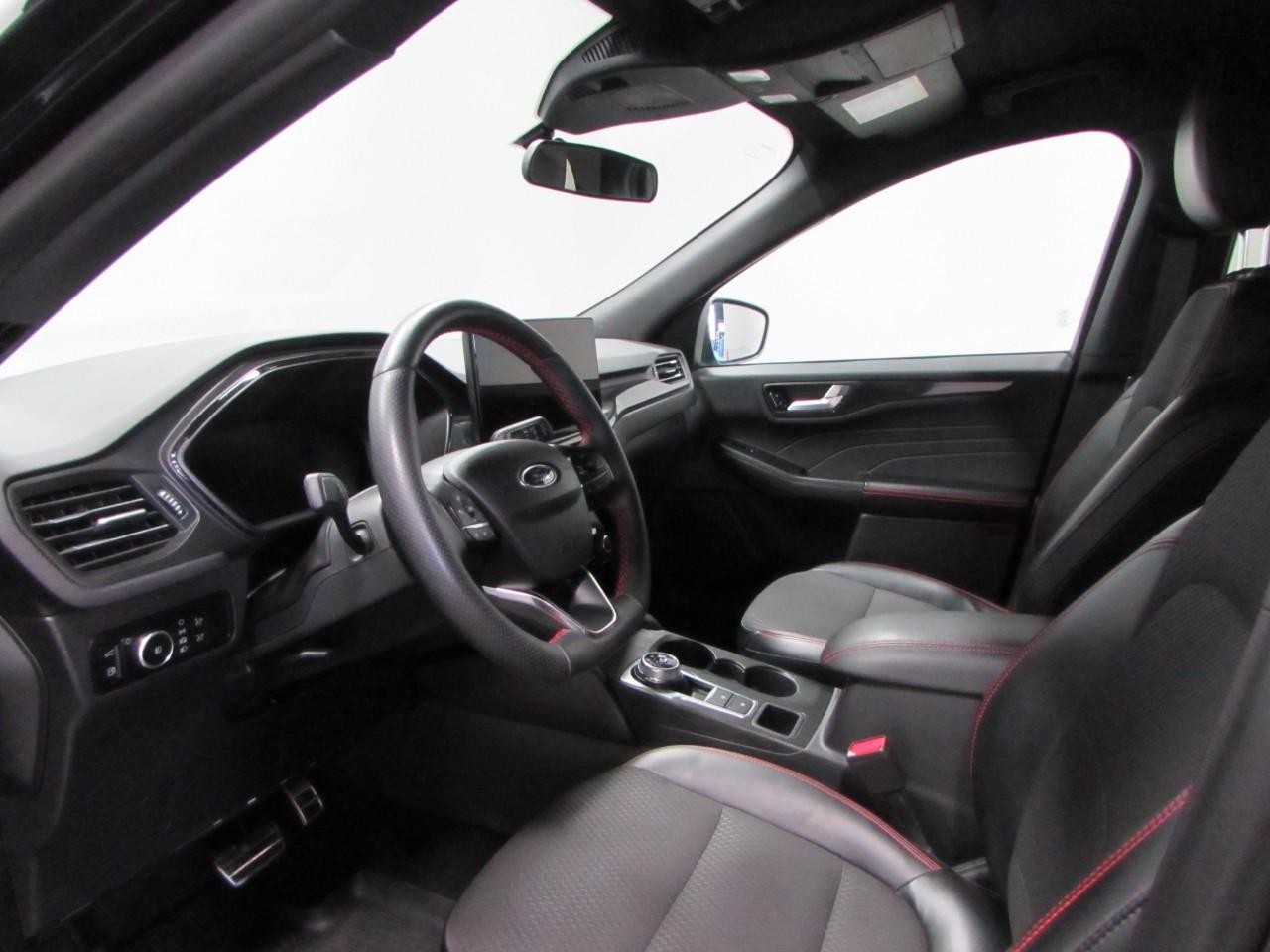 Ford Escape Hybrid Vehicle Full-screen Gallery Image 13