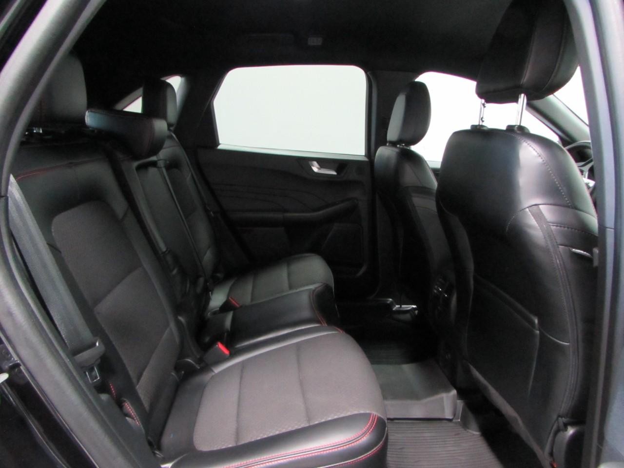Ford Escape Hybrid Vehicle Full-screen Gallery Image 19