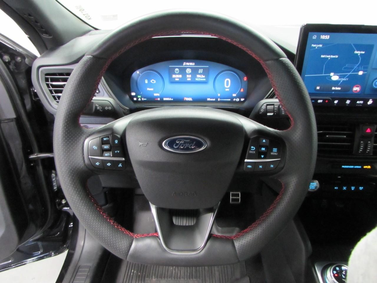 Ford Escape Hybrid Vehicle Full-screen Gallery Image 24