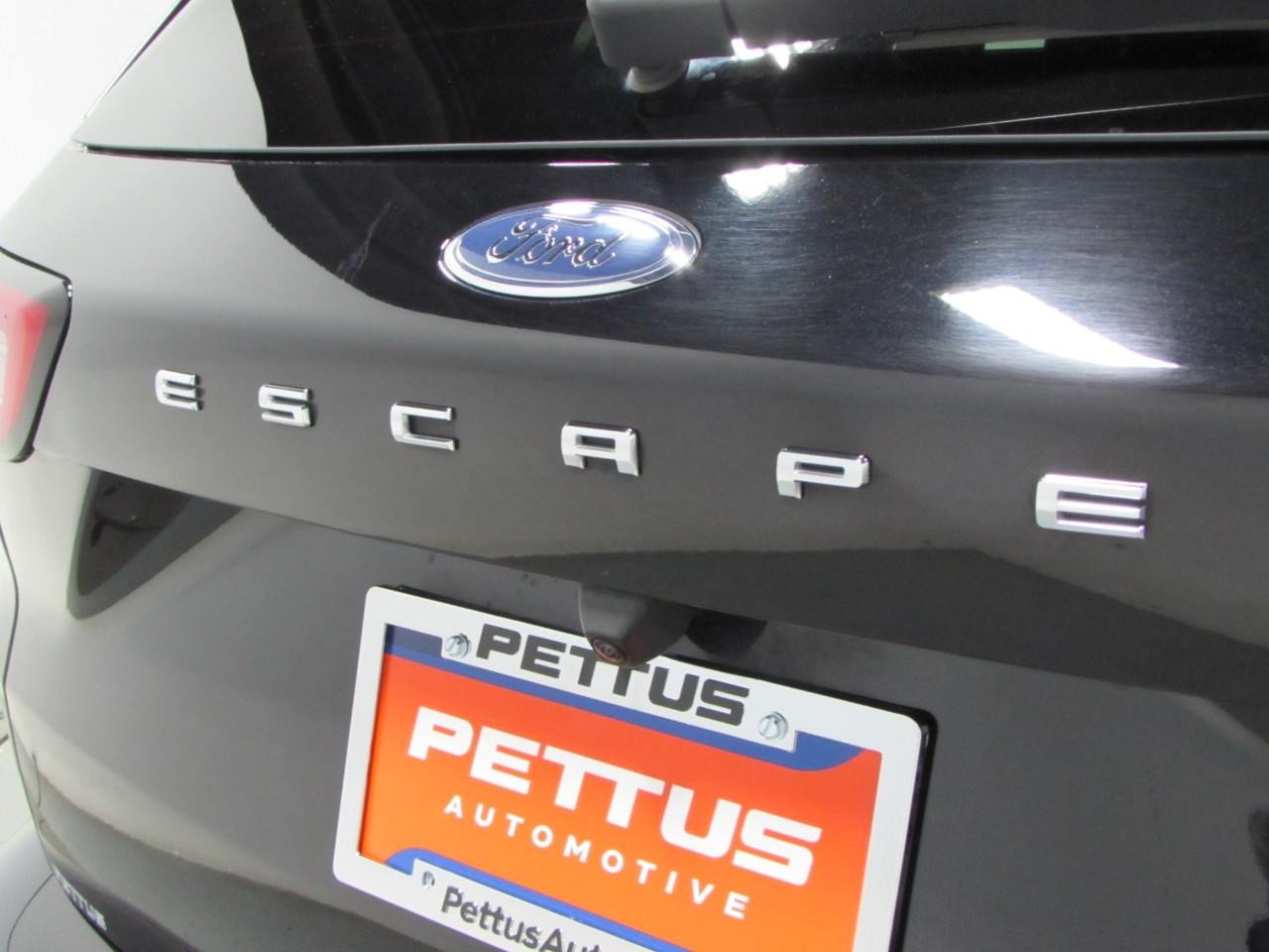 Ford Escape Hybrid Vehicle Full-screen Gallery Image 33
