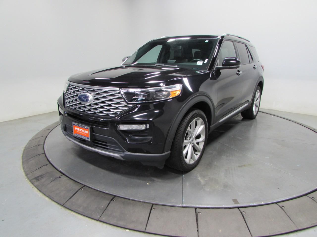 Ford Explorer Vehicle Full-screen Gallery Image 03