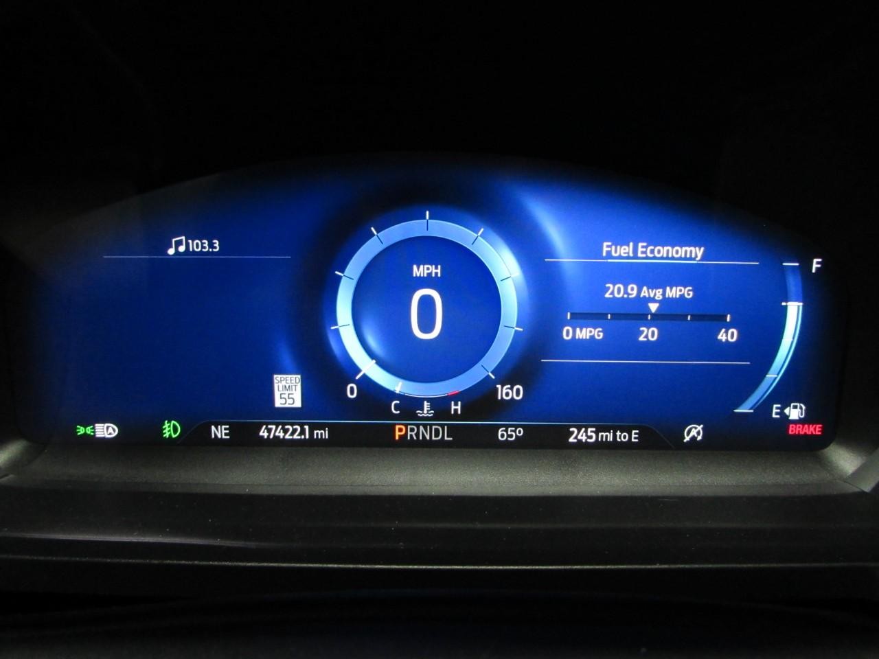 Ford Explorer Vehicle Full-screen Gallery Image 29