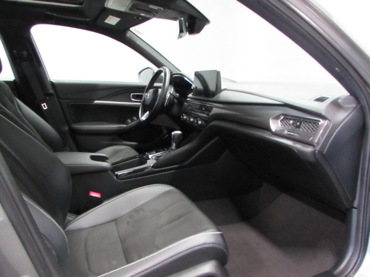 Acura Integra Vehicle Full-screen Gallery Image 17