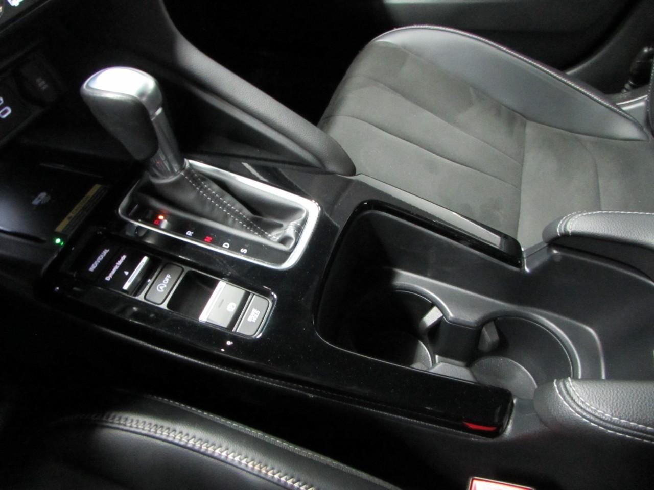 Acura Integra Vehicle Full-screen Gallery Image 30