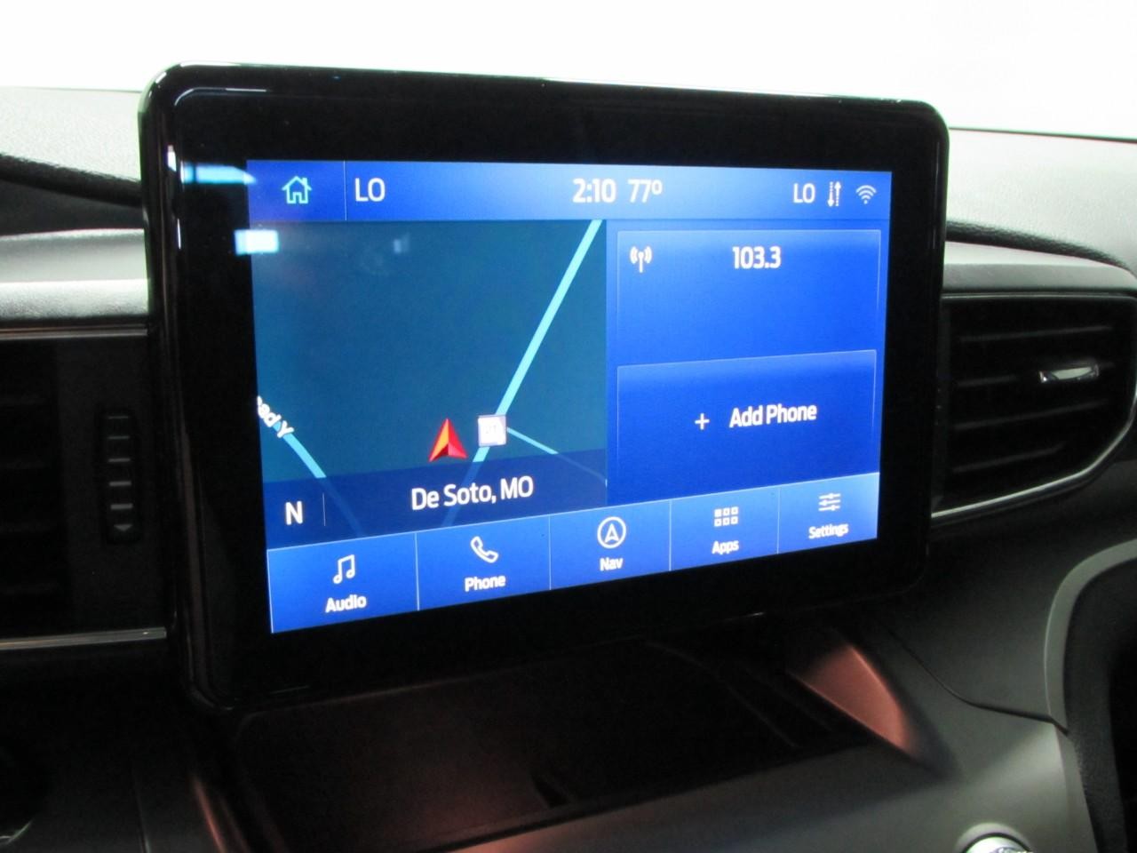 Ford Explorer Vehicle Full-screen Gallery Image 29