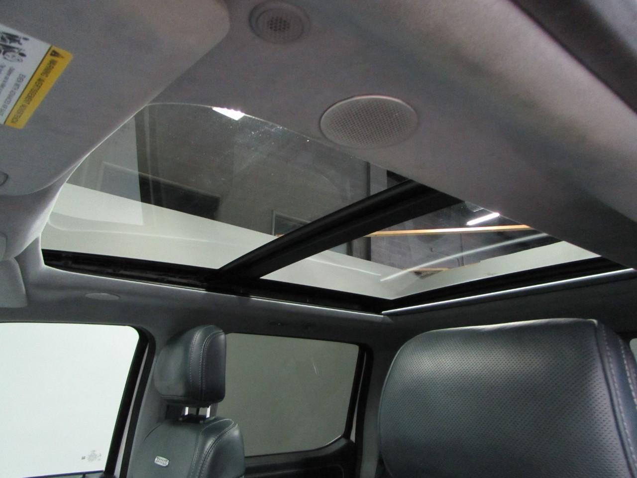 Ford F-150 Vehicle Full-screen Gallery Image 32