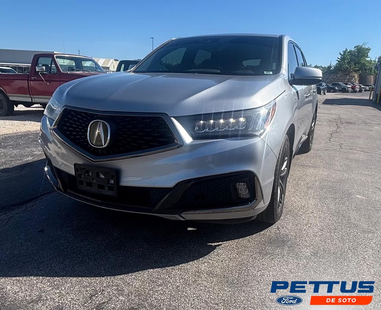 Acura MDX Vehicle Full-screen Gallery Image 01