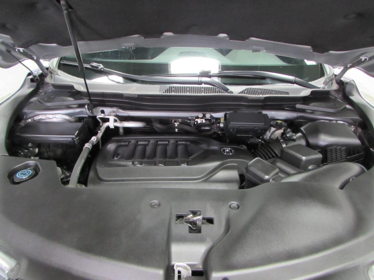 Acura MDX Vehicle Full-screen Gallery Image 10