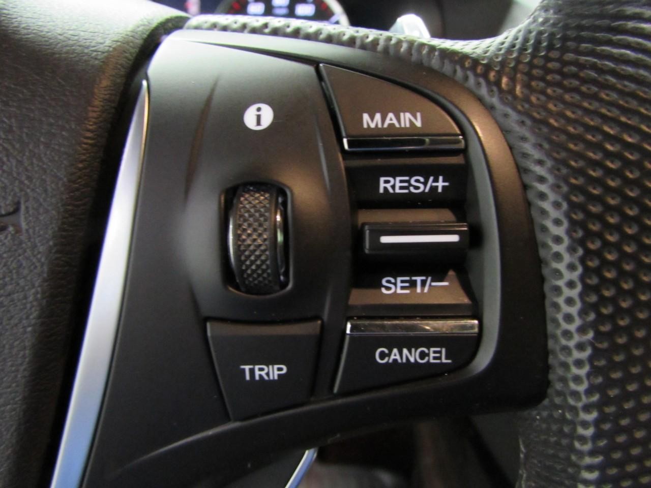 Acura MDX Vehicle Full-screen Gallery Image 26