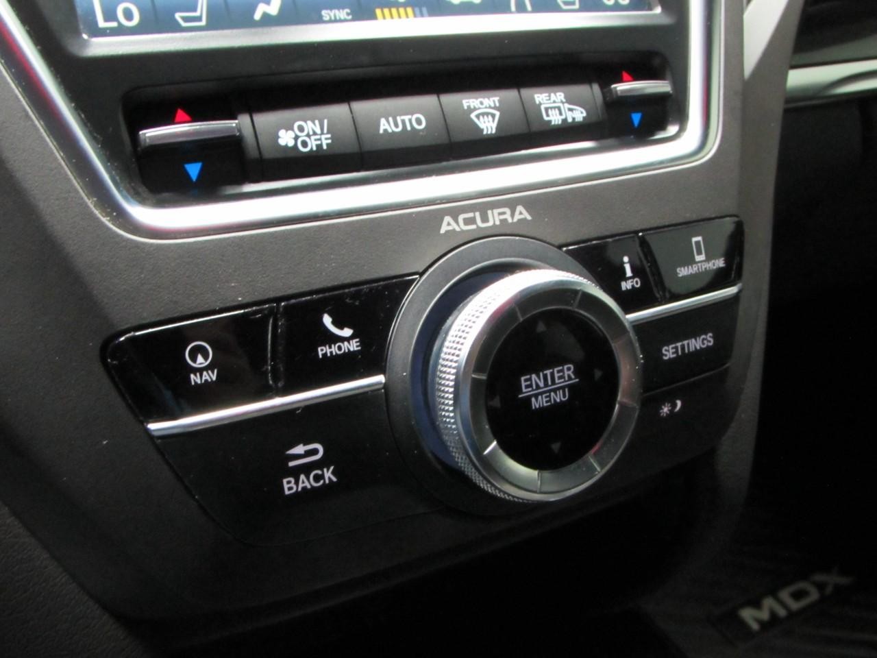Acura MDX Vehicle Full-screen Gallery Image 30