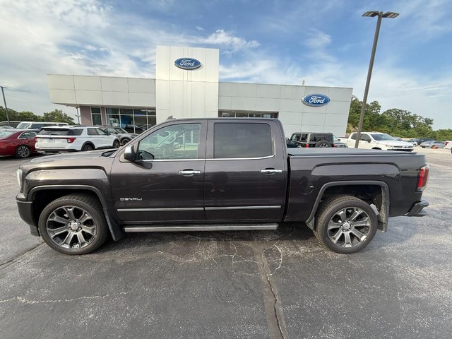 2016 GMC Sierra 4WD Crew Cab Short Box's photo