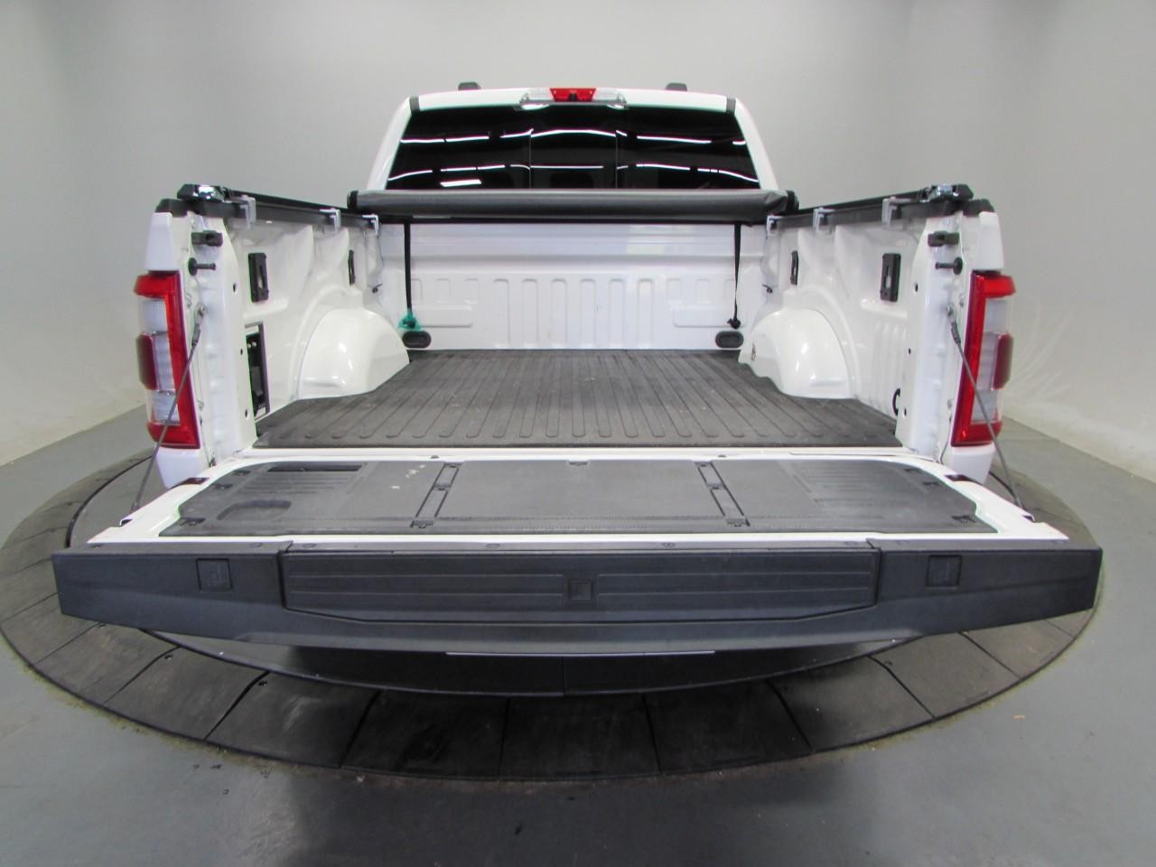 2023 Star White Metallic Tri-Coat Ford F-150 4WD SuperCrew Box 4X4 Truck