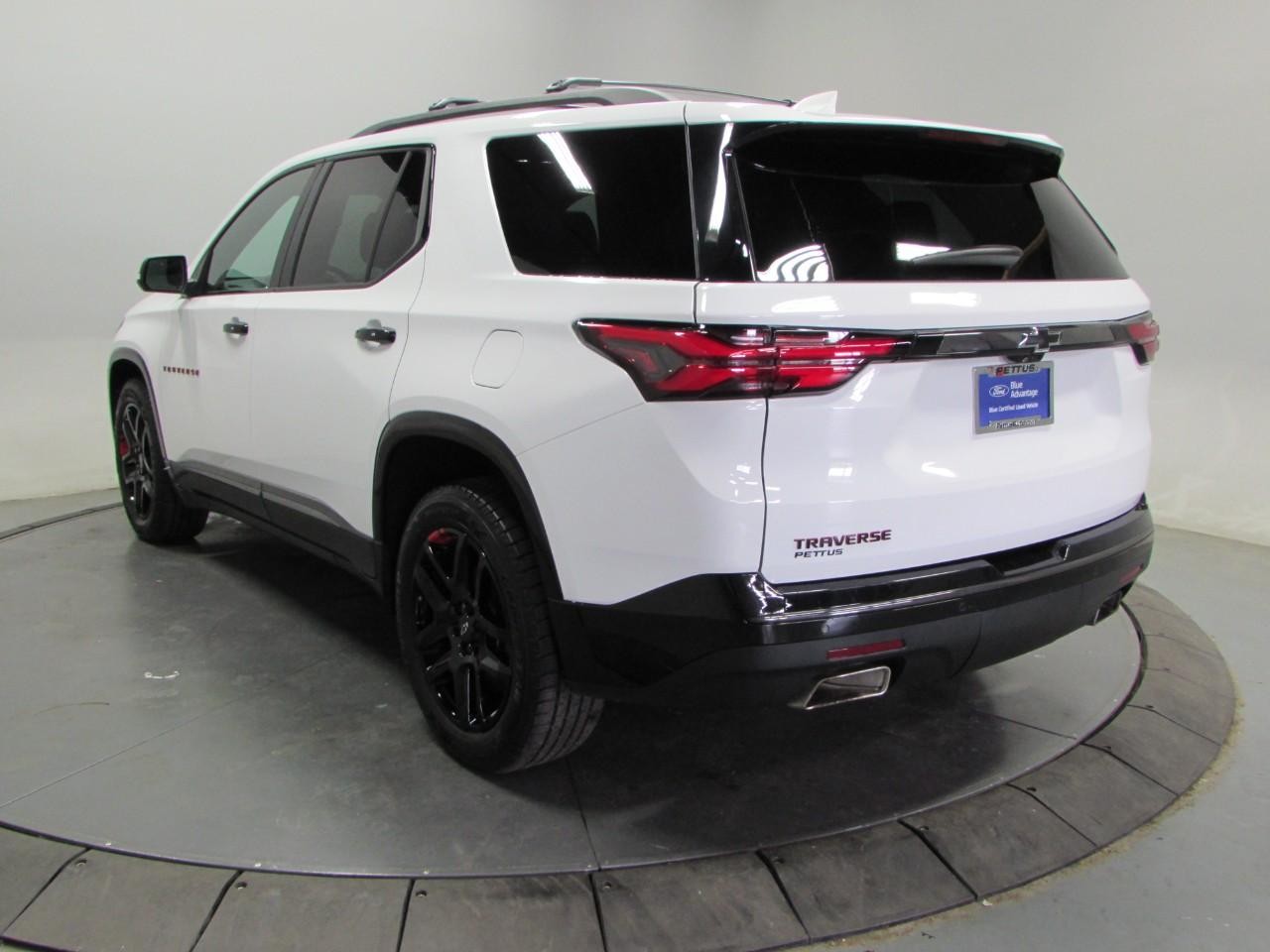 Chevrolet Traverse Vehicle Full-screen Gallery Image 05