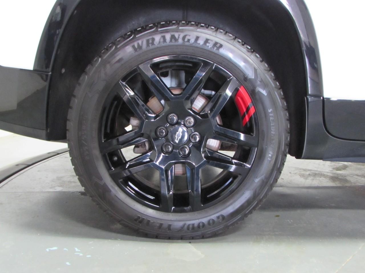 Chevrolet Traverse Vehicle Full-screen Gallery Image 09