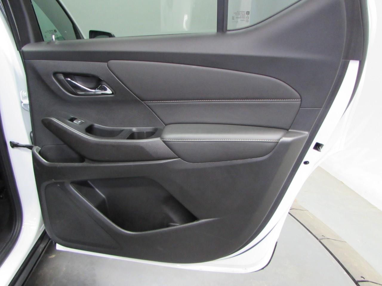 Chevrolet Traverse Vehicle Full-screen Gallery Image 19