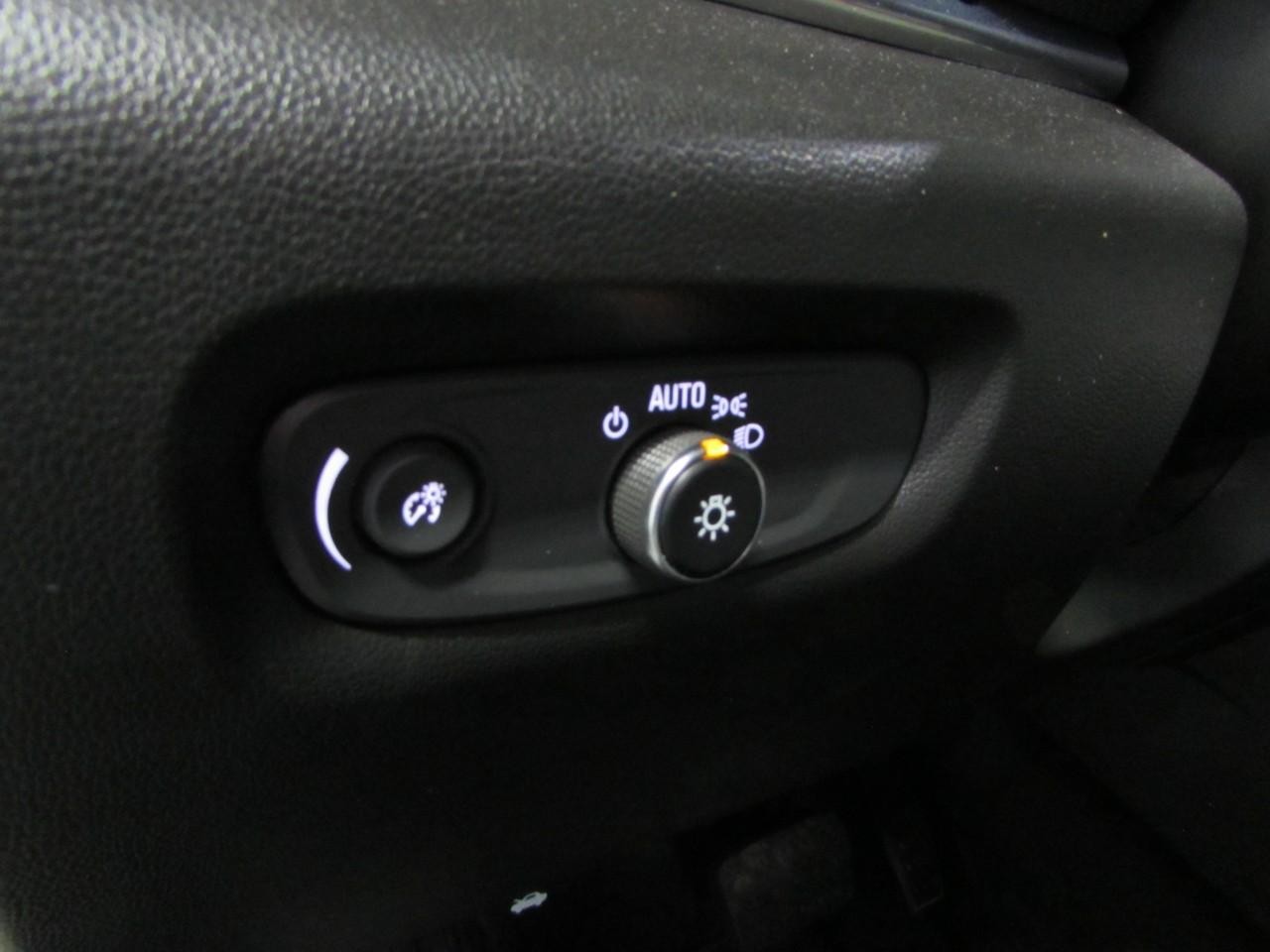 Chevrolet Traverse Vehicle Full-screen Gallery Image 25
