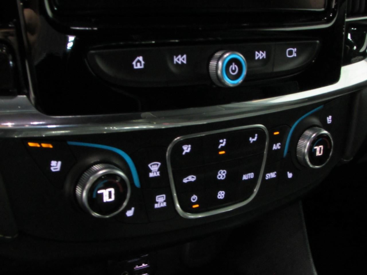 Chevrolet Traverse Vehicle Full-screen Gallery Image 31