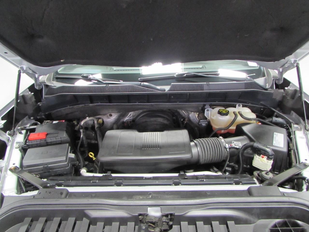 Chevrolet Silverado 1500 Vehicle Full-screen Gallery Image 10