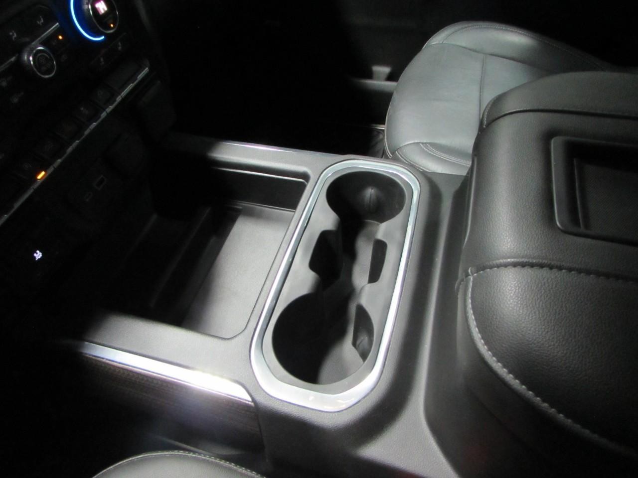 Chevrolet Silverado 1500 Vehicle Full-screen Gallery Image 30