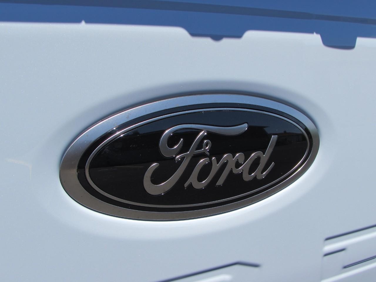 2026 Avalanche Ford Super Duty F-350 SRW Lariat 4X4 Truck