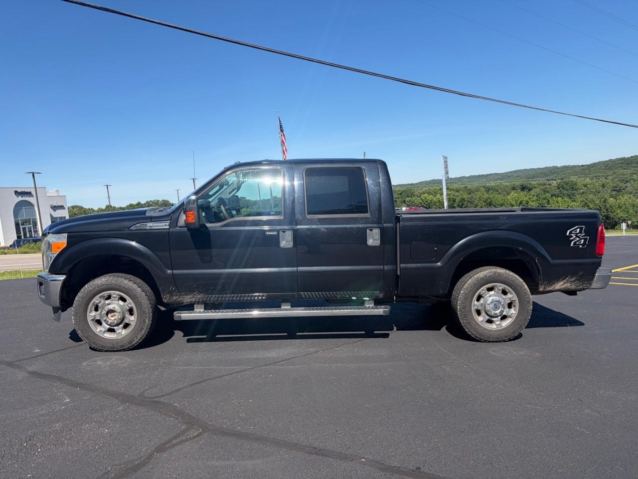 2016 SHADOW BLA Ford Super Duty F-250 SRW XLT 4X4 Truck
