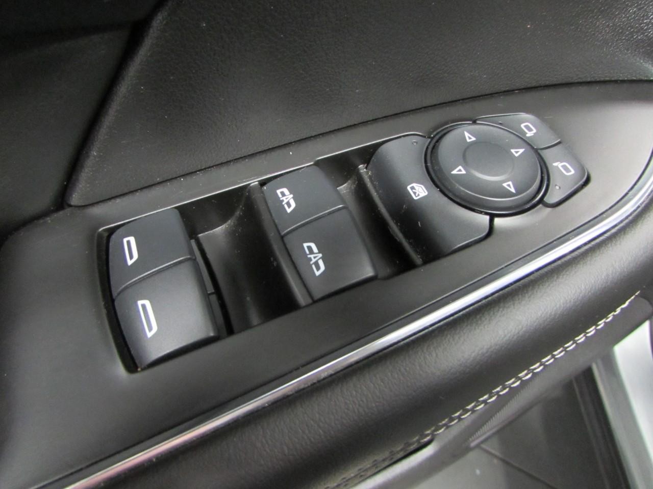 Buick Envision Vehicle Full-screen Gallery Image 20
