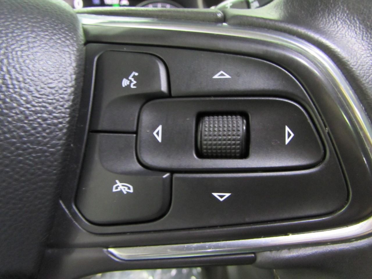 Buick Envision Vehicle Full-screen Gallery Image 26
