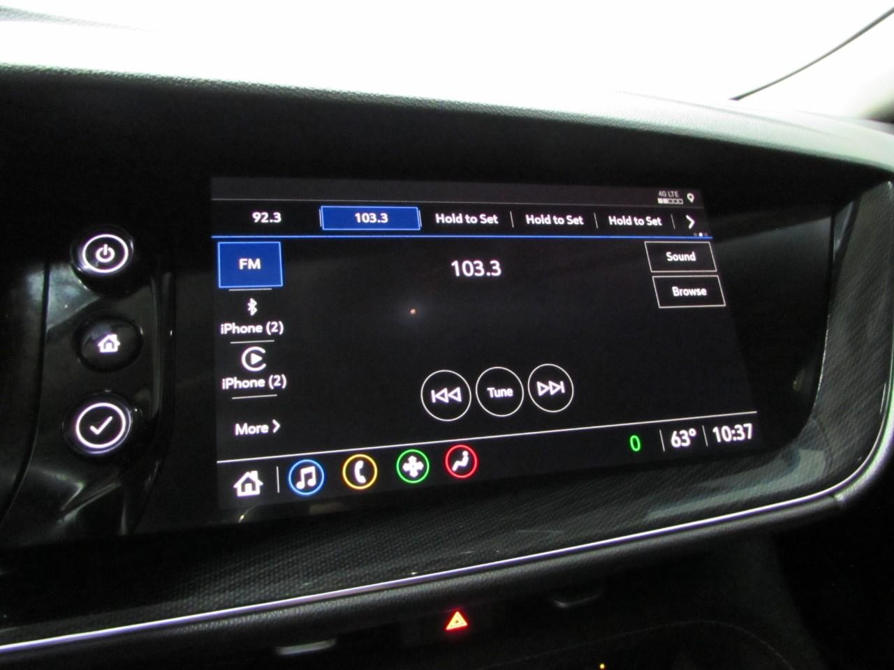 Buick Envision Vehicle Full-screen Gallery Image 28
