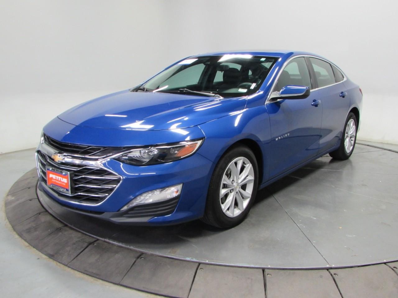 Chevrolet Malibu Vehicle Full-screen Gallery Image 03