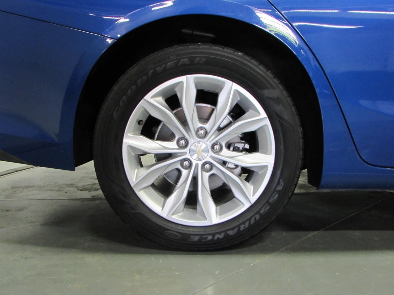 Chevrolet Malibu Vehicle Full-screen Gallery Image 09