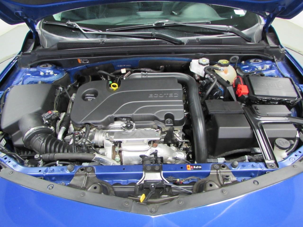 Chevrolet Malibu Vehicle Full-screen Gallery Image 10