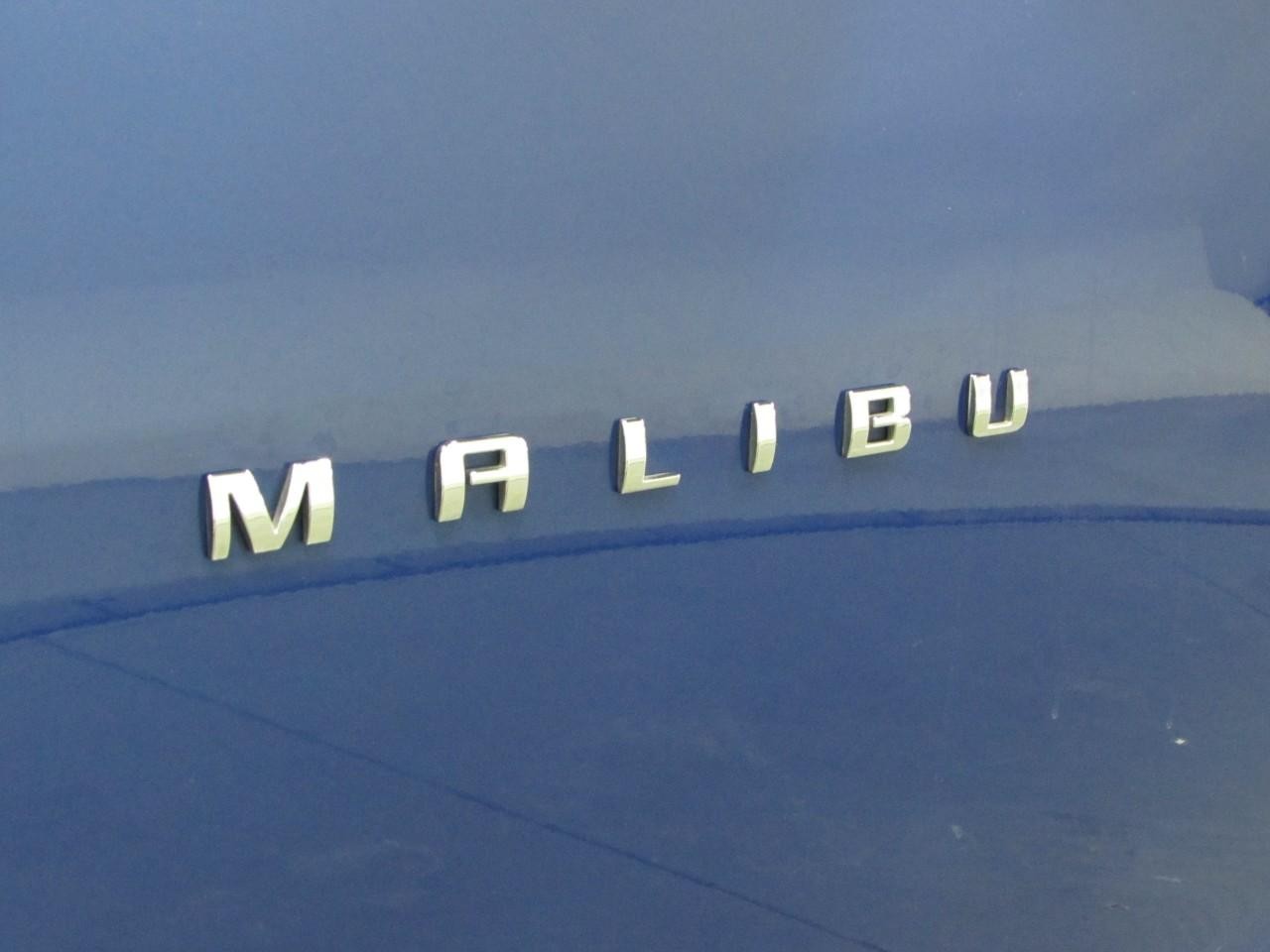 Chevrolet Malibu Vehicle Full-screen Gallery Image 33