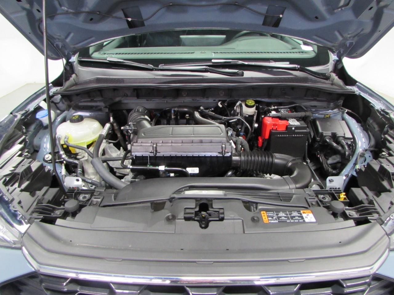 Ford Escape Vehicle Full-screen Gallery Image 10