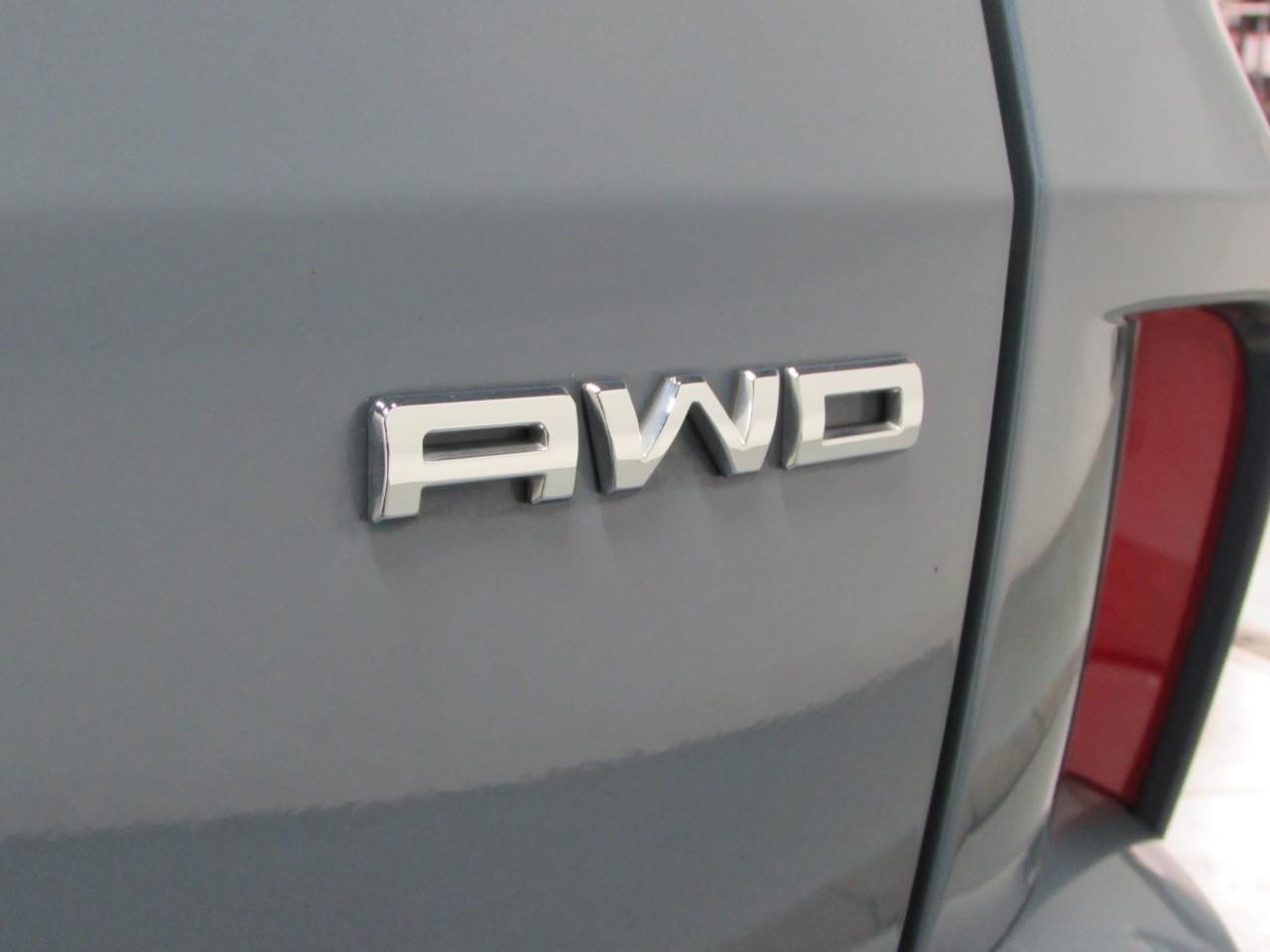 Ford Escape Vehicle Full-screen Gallery Image 34