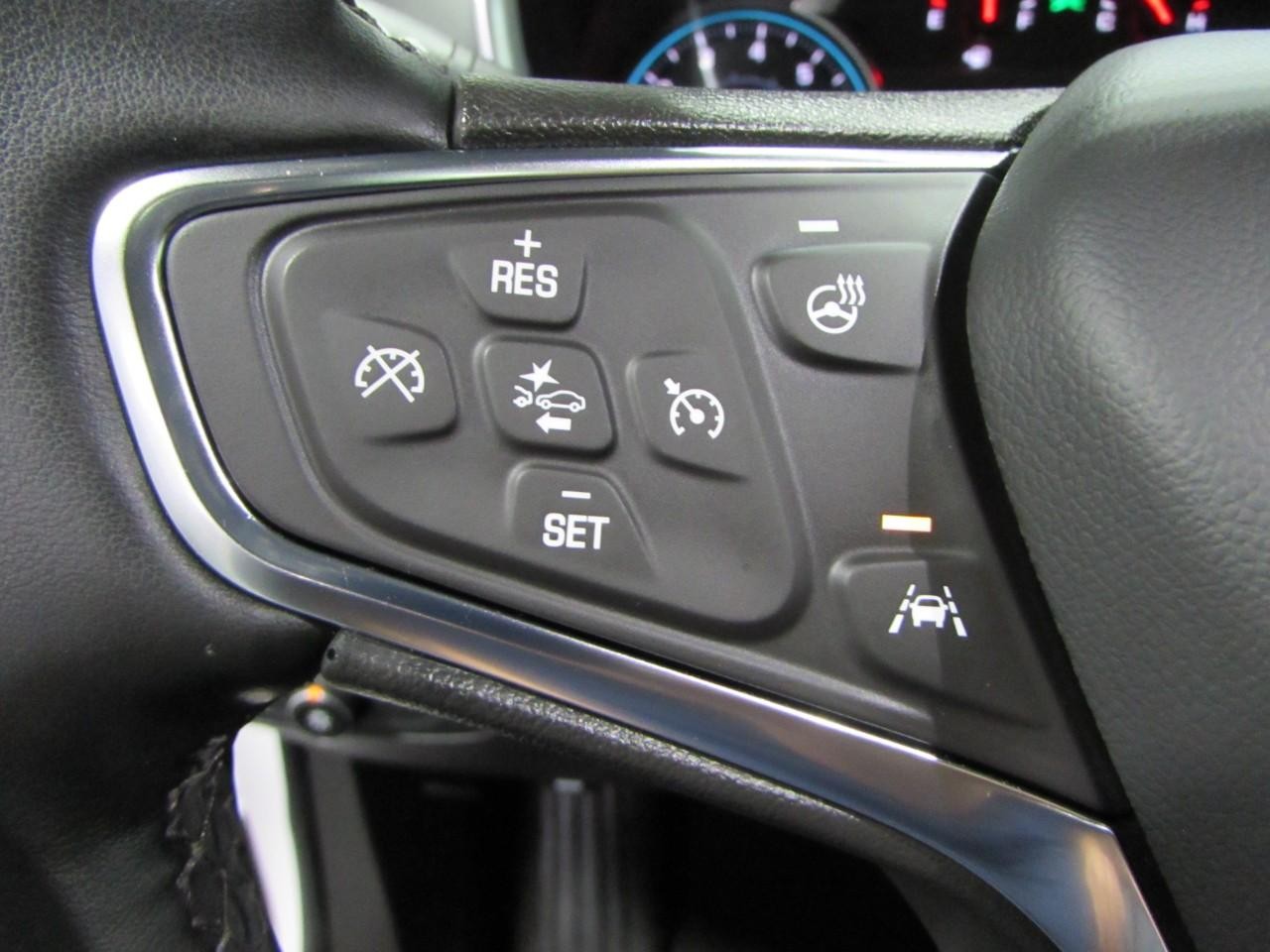Chevrolet Equinox Vehicle Full-screen Gallery Image 24