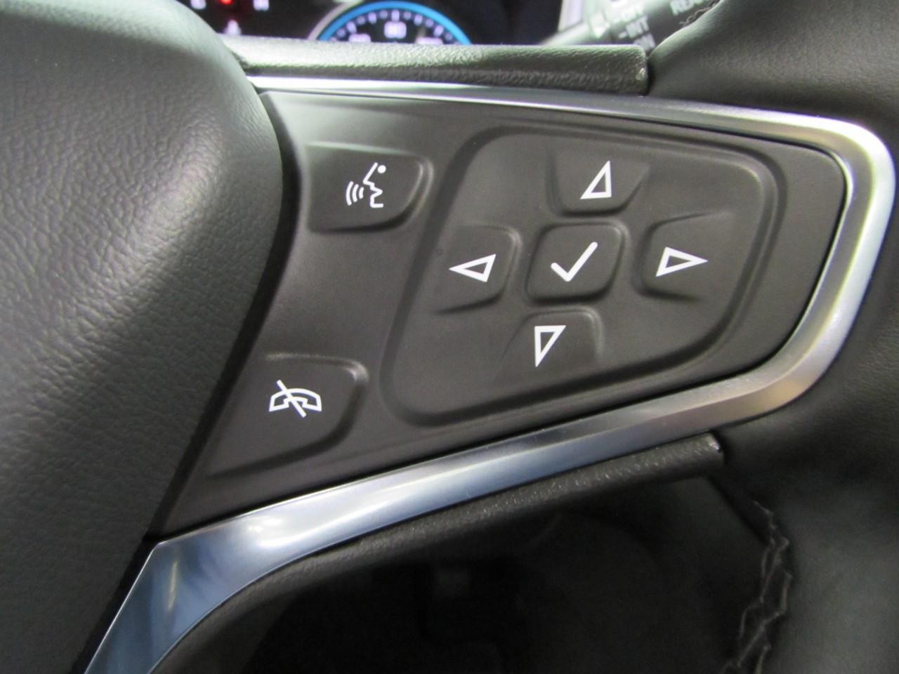 Chevrolet Equinox Vehicle Full-screen Gallery Image 25