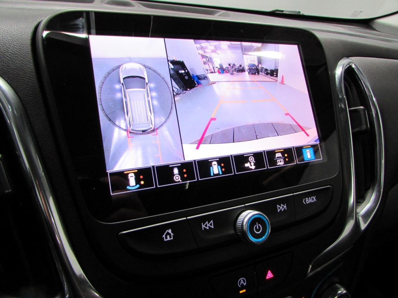 Chevrolet Equinox Vehicle Full-screen Gallery Image 28