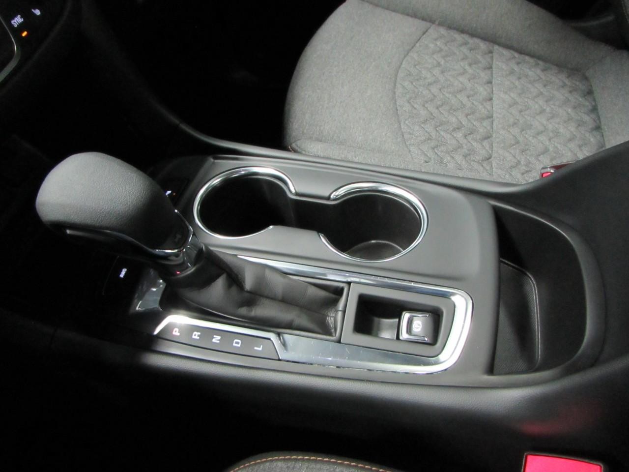 Chevrolet Equinox Vehicle Full-screen Gallery Image 30