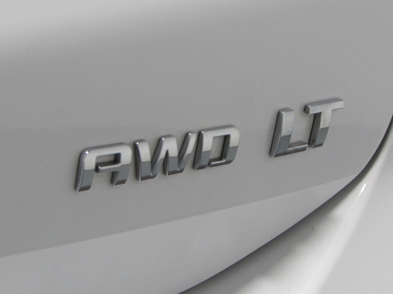 Chevrolet Equinox Vehicle Full-screen Gallery Image 34