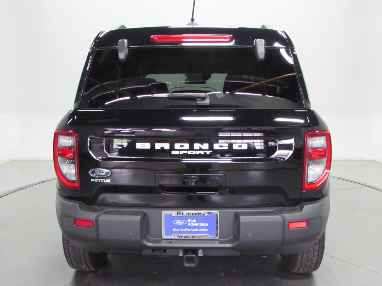 Ford Bronco Sport Vehicle Full-screen Gallery Image 06