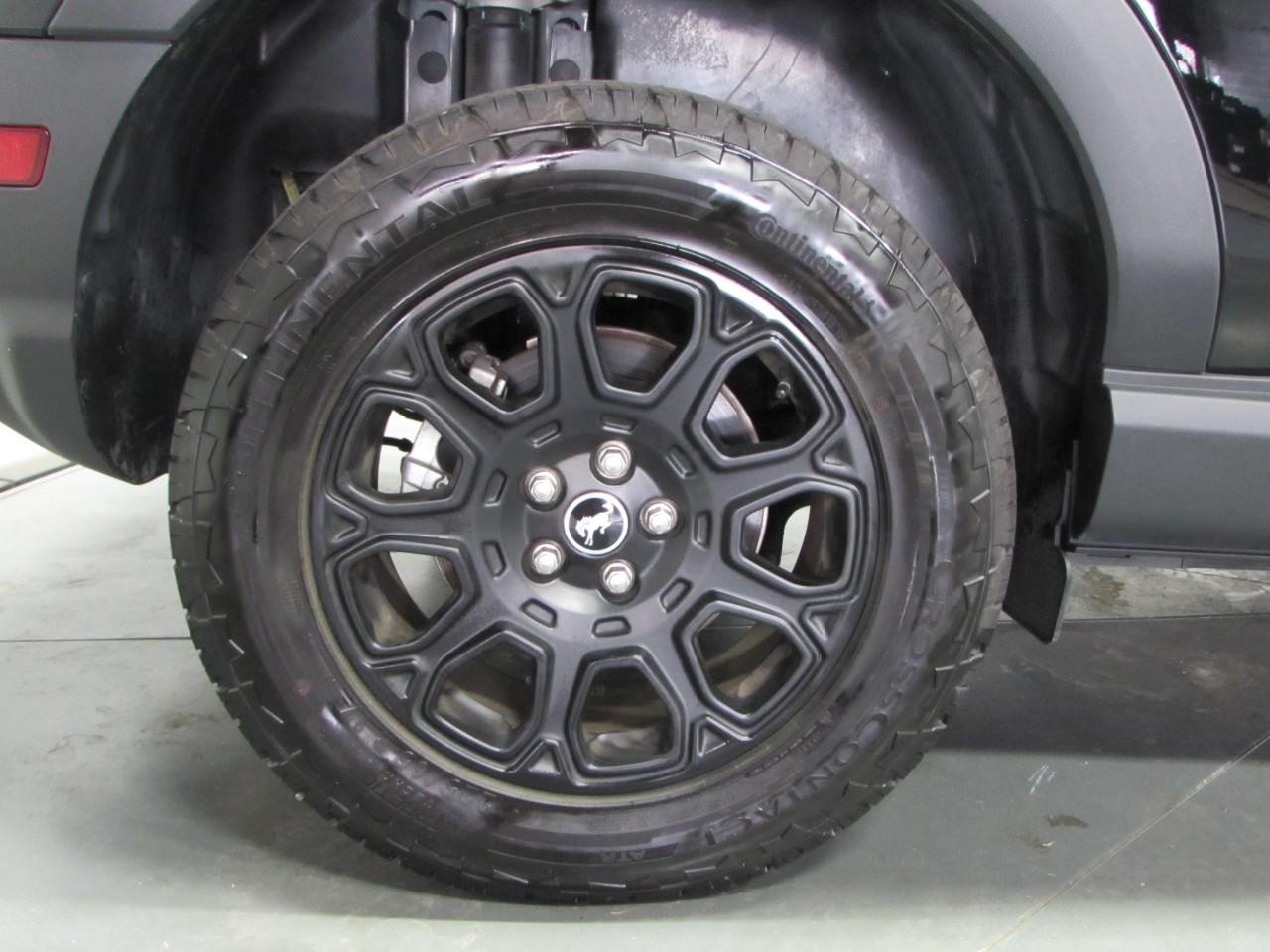 Ford Bronco Sport Vehicle Full-screen Gallery Image 09