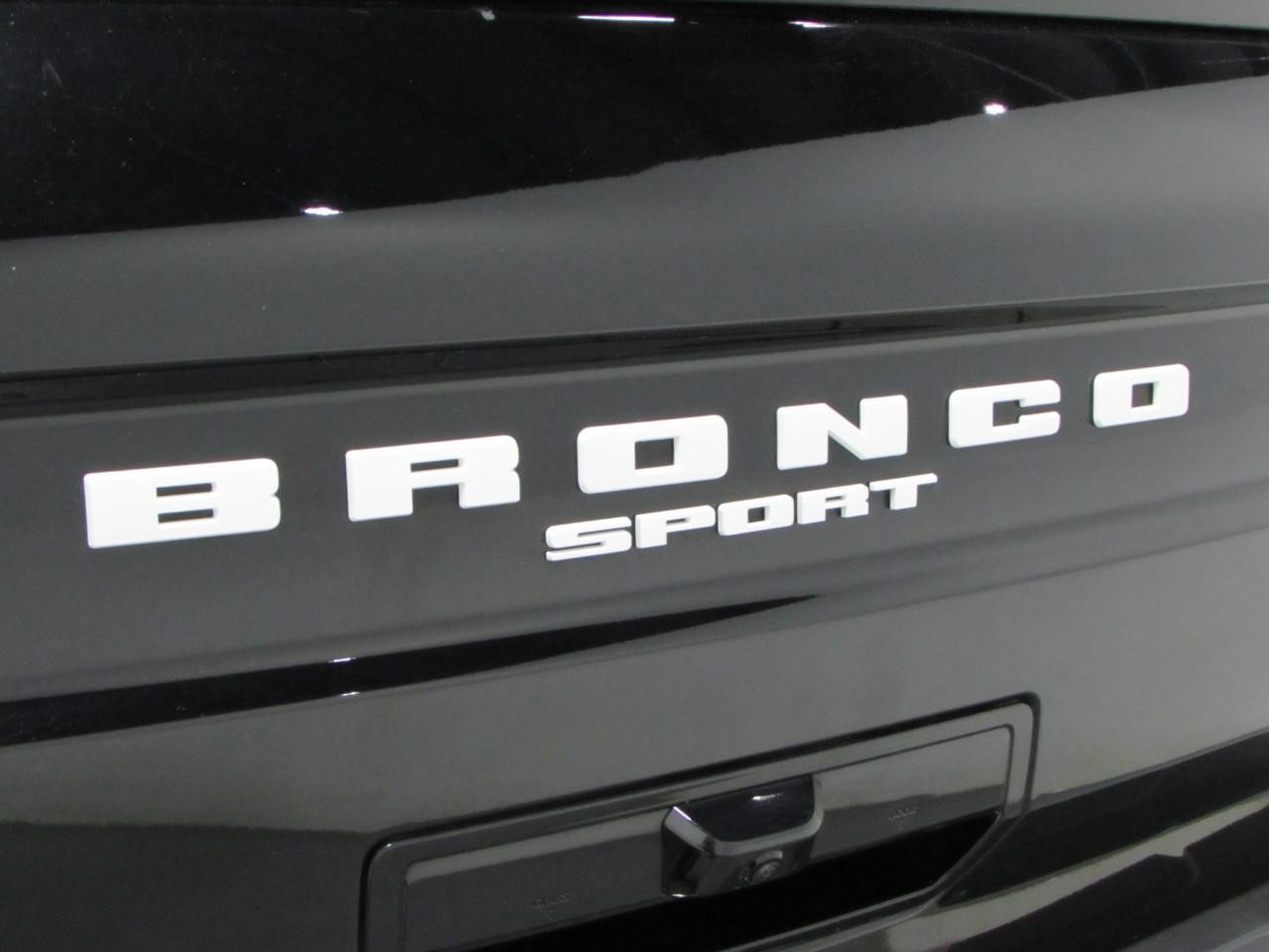 Ford Bronco Sport Vehicle Full-screen Gallery Image 34