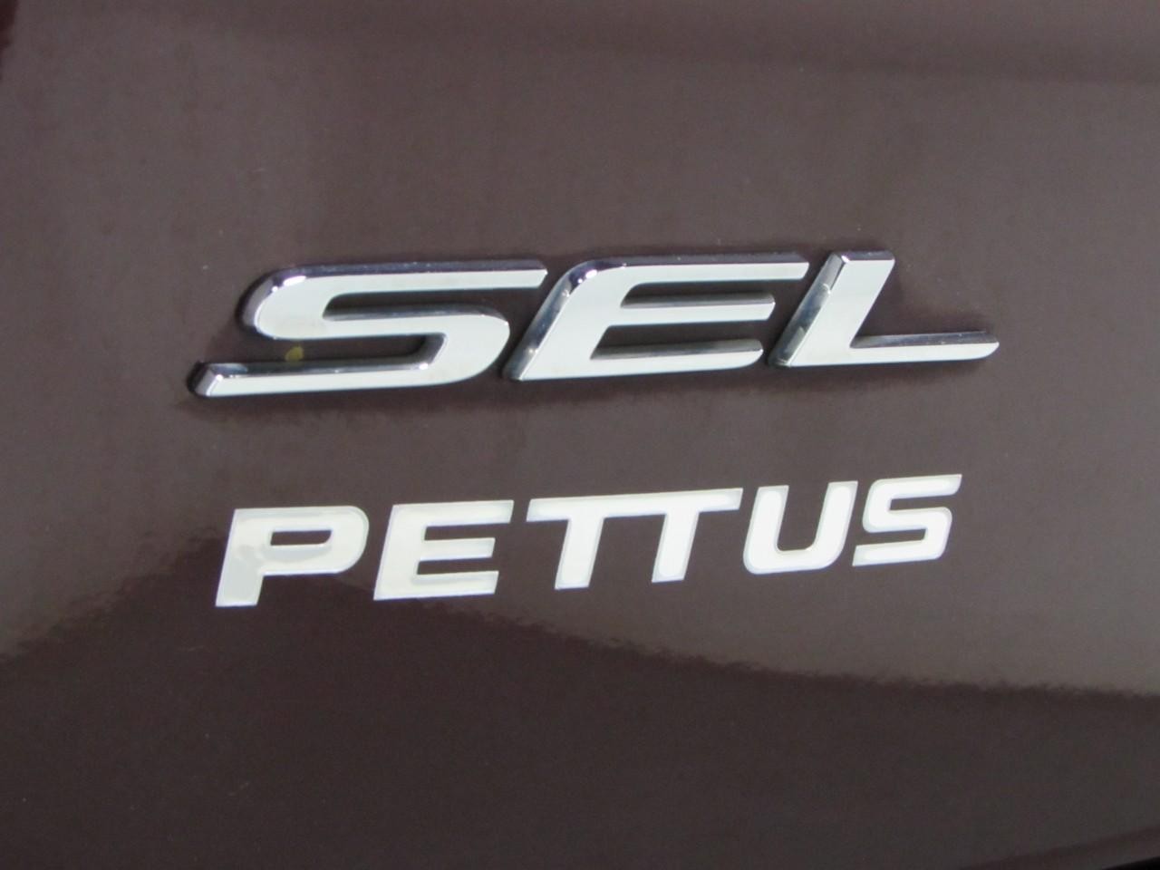 Ford Edge Vehicle Full-screen Gallery Image 32