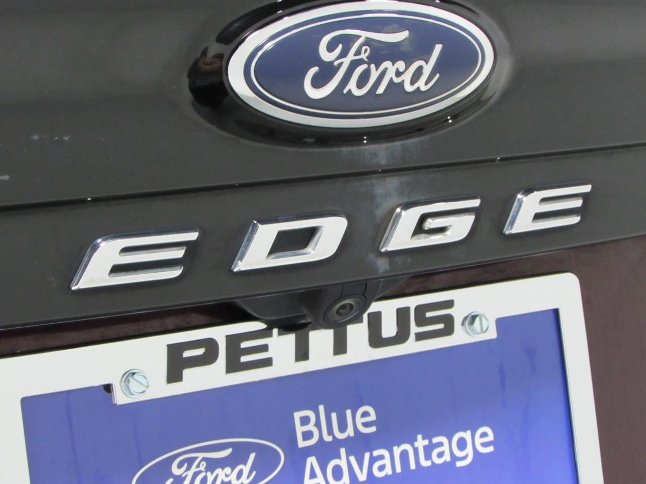 Ford Edge Vehicle Full-screen Gallery Image 33