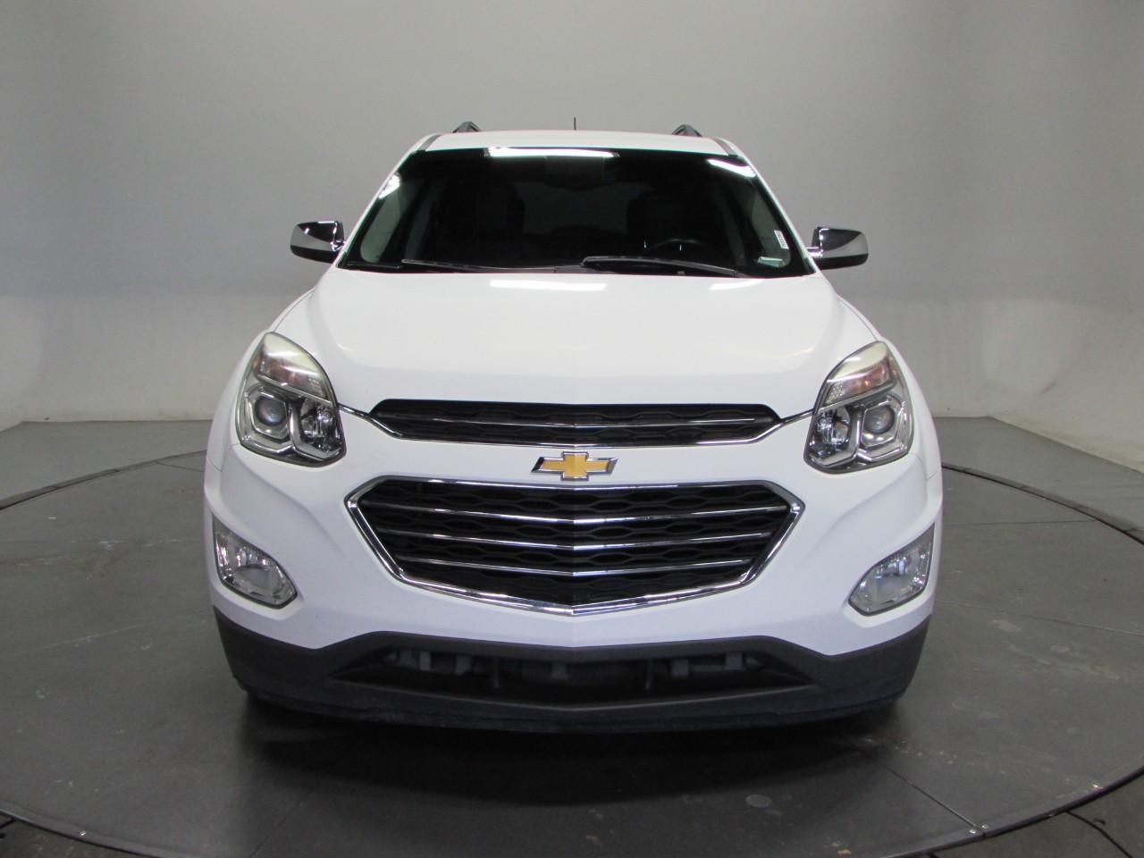 Chevrolet Equinox Vehicle Full-screen Gallery Image 02