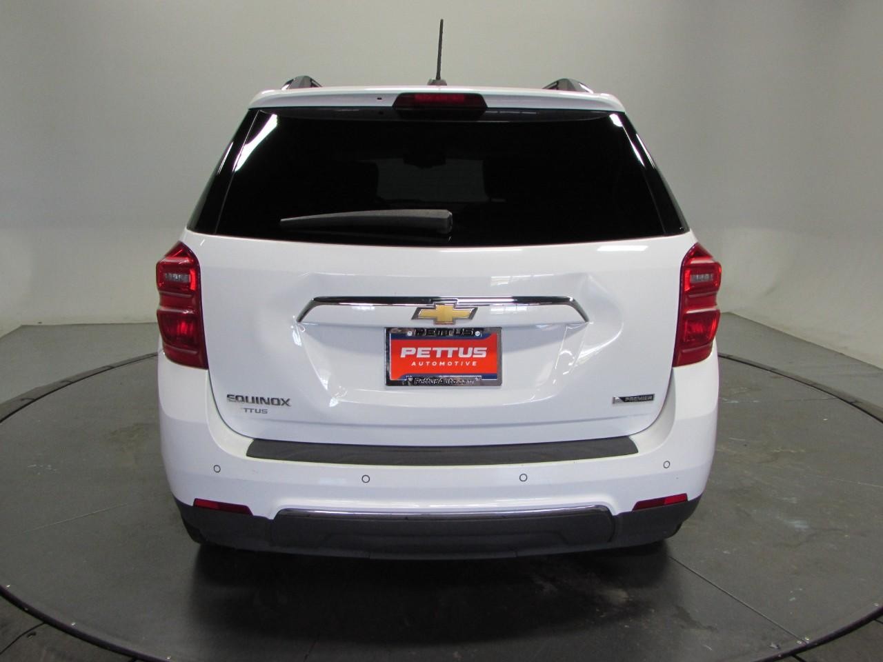 Chevrolet Equinox Vehicle Full-screen Gallery Image 06