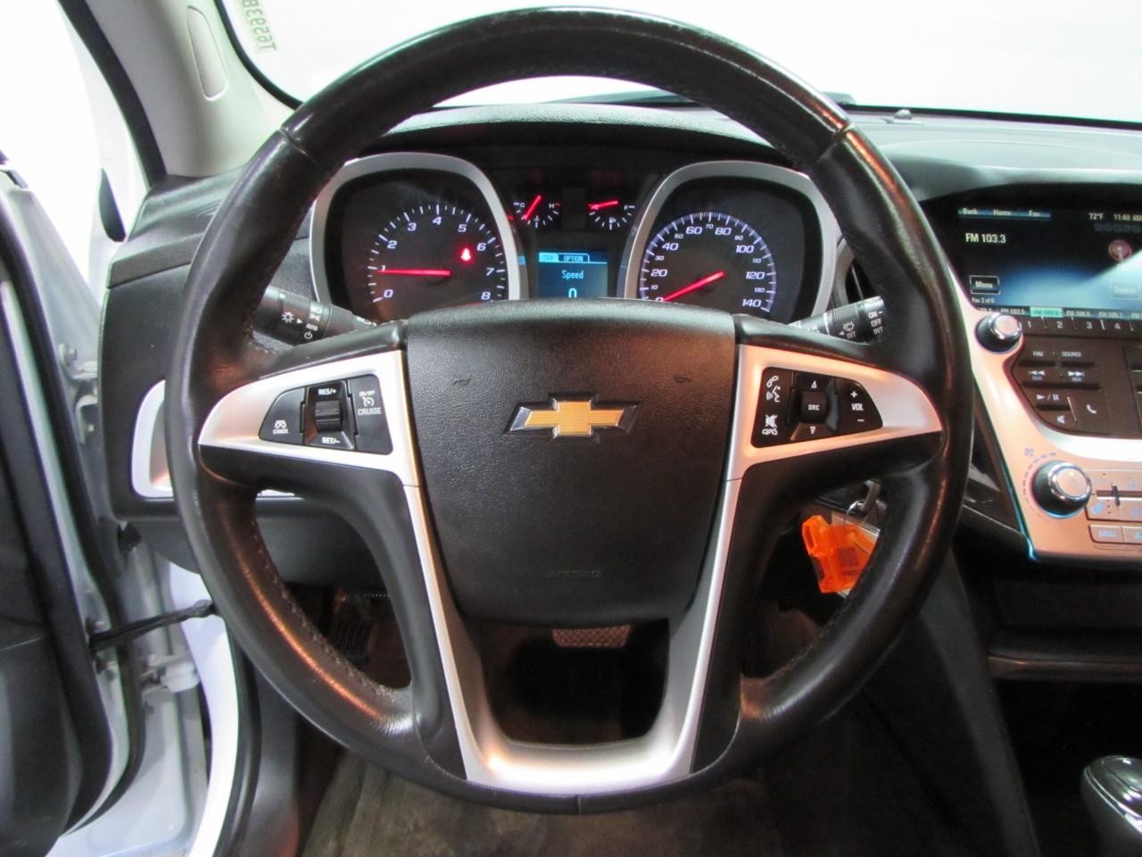 Chevrolet Equinox Vehicle Full-screen Gallery Image 23