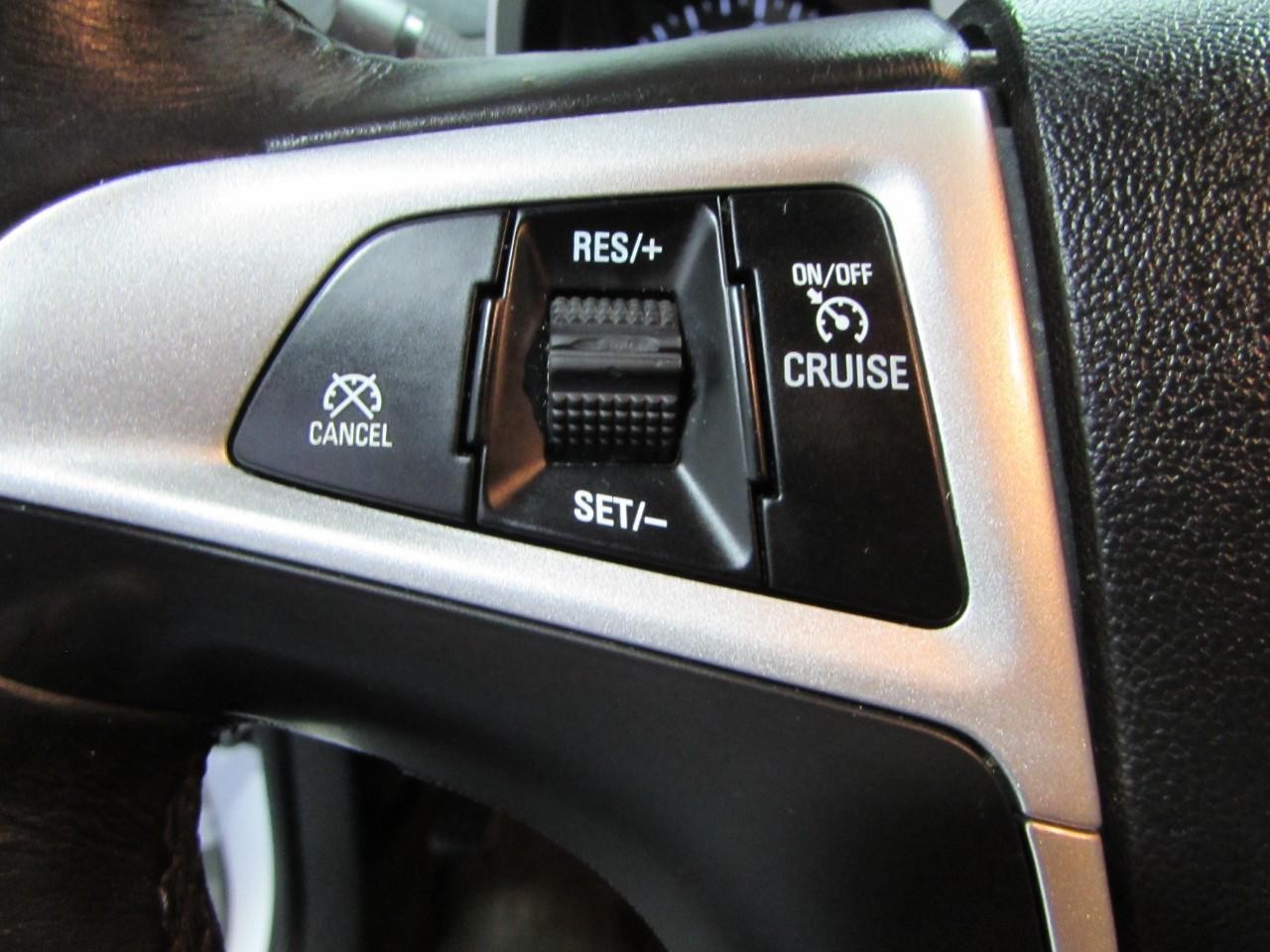 Chevrolet Equinox Vehicle Full-screen Gallery Image 24