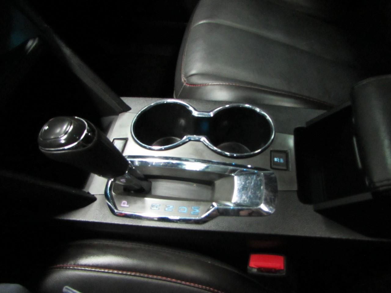 Chevrolet Equinox Vehicle Full-screen Gallery Image 30